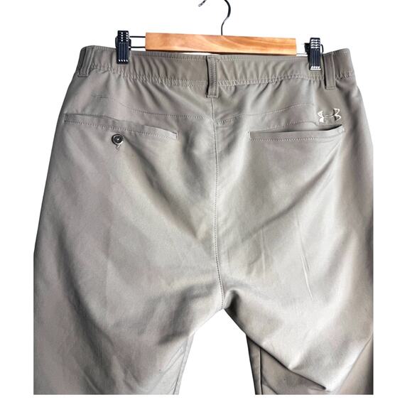Under Armour Men’s 36x30 Khaki Performance Stretch Nylon Pants - Picture 5 of 7